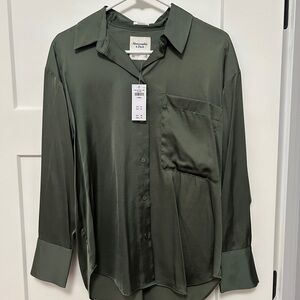 Abercrombie & Fitch Women’s Olive Button Down Shirt